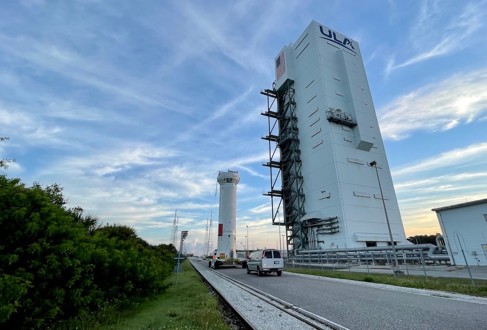 The Atlas V upper stage is transported to the VIF at SLC-41. Photo by United Launch Alliance